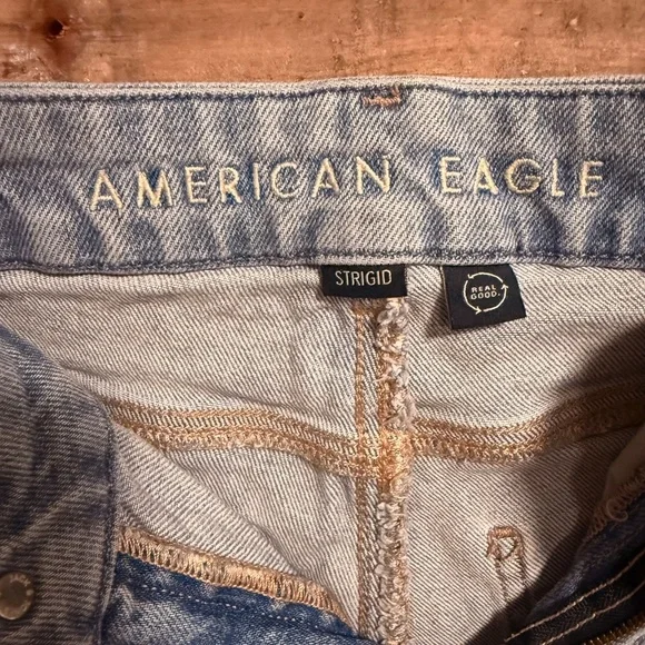American Eagle Jeans - Picture 2 of 4